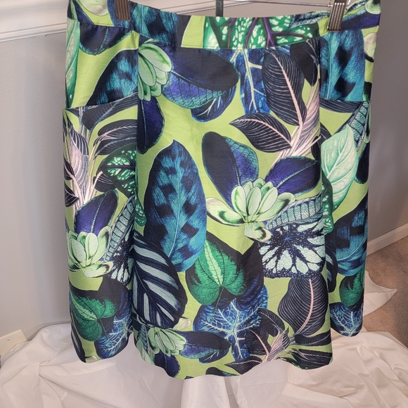 Gracia tropical, high waist, a-line skirt with pockets! Sz lg. - Picture 2 of 3